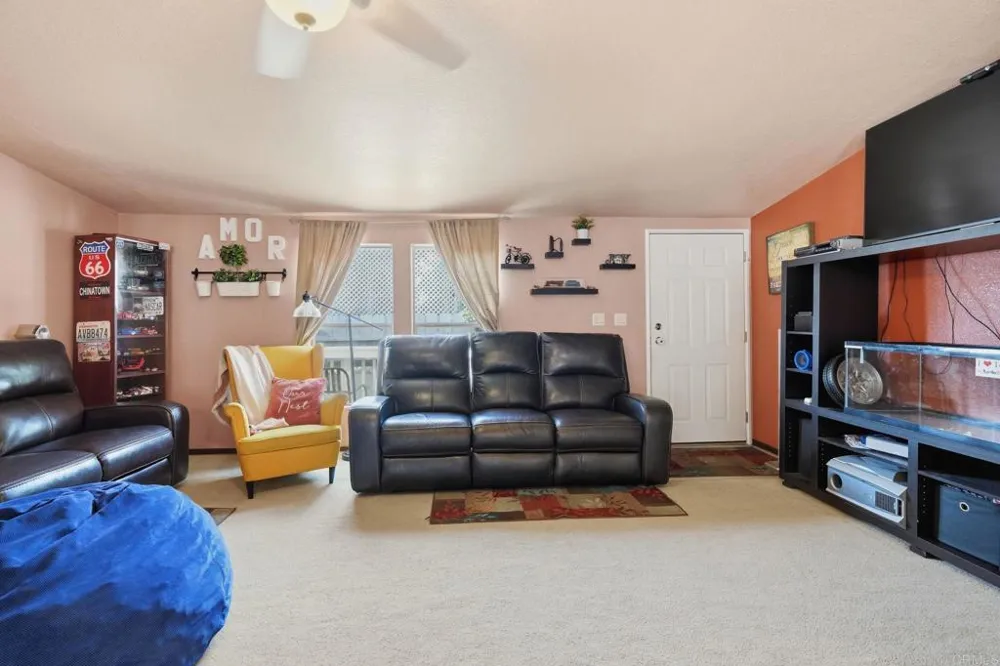 12044 Royal Road #SPC 99 El Cajon, CA 92021