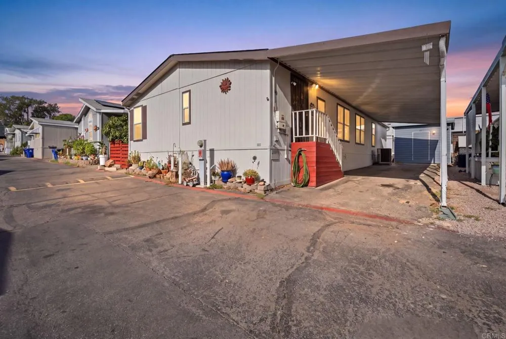 12044 Royal Road #SPC 99 El Cajon, CA 92021