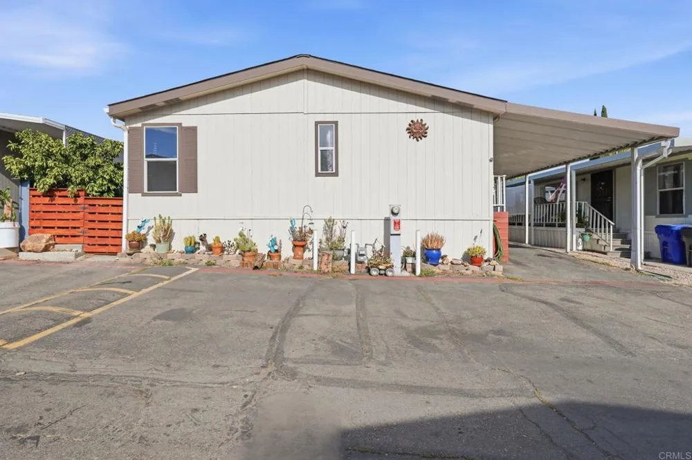 12044 Royal Road #SPC 99 El Cajon, CA 92021