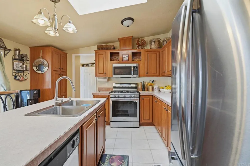 12044 Royal Road #SPC 99 El Cajon, CA 92021