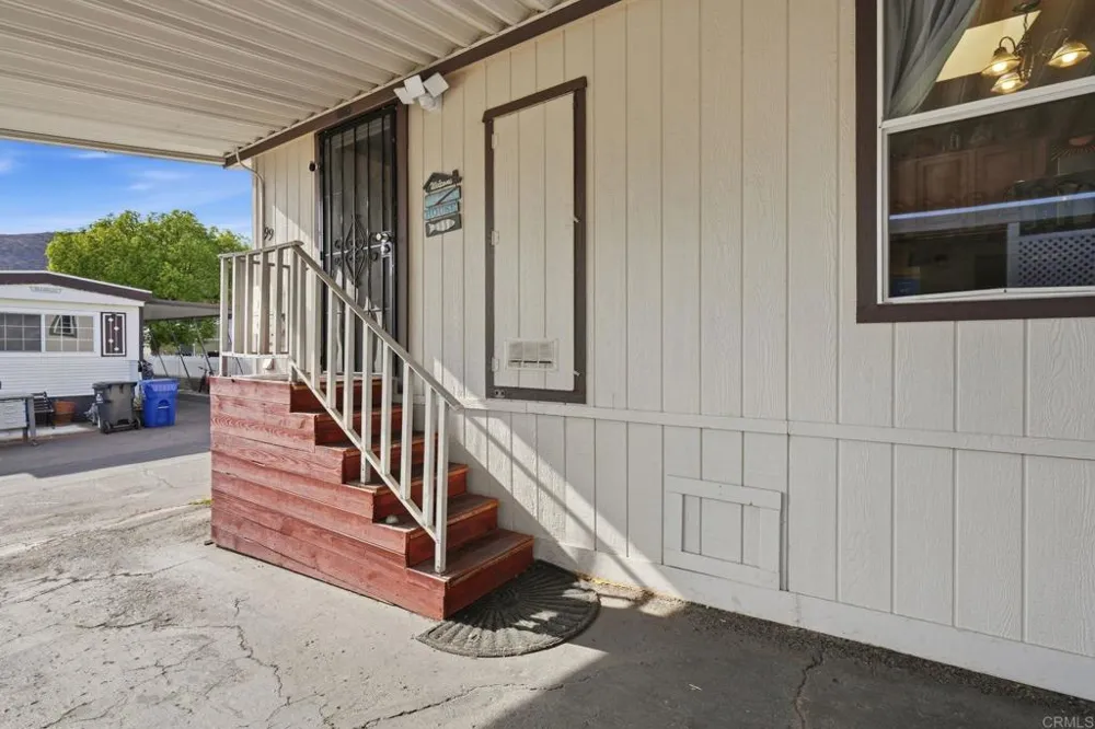 12044 Royal Road #SPC 99 El Cajon, CA 92021