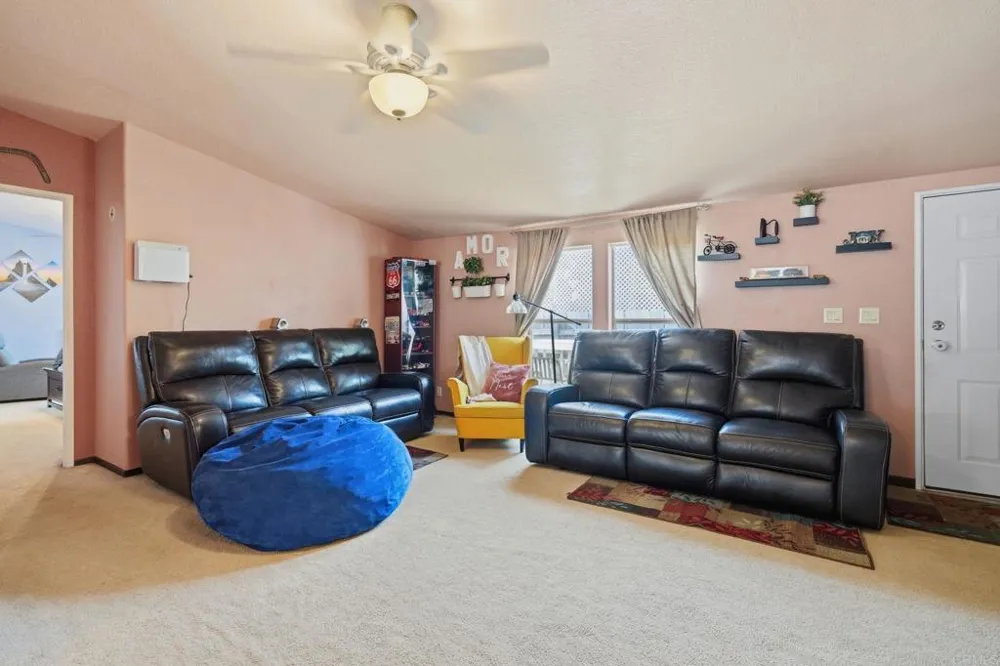 12044 Royal Road #SPC 99 El Cajon, CA 92021