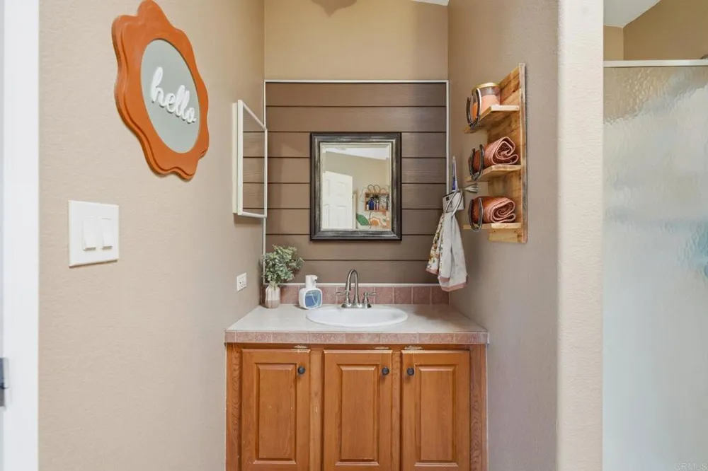 12044 Royal Road #SPC 99 El Cajon, CA 92021