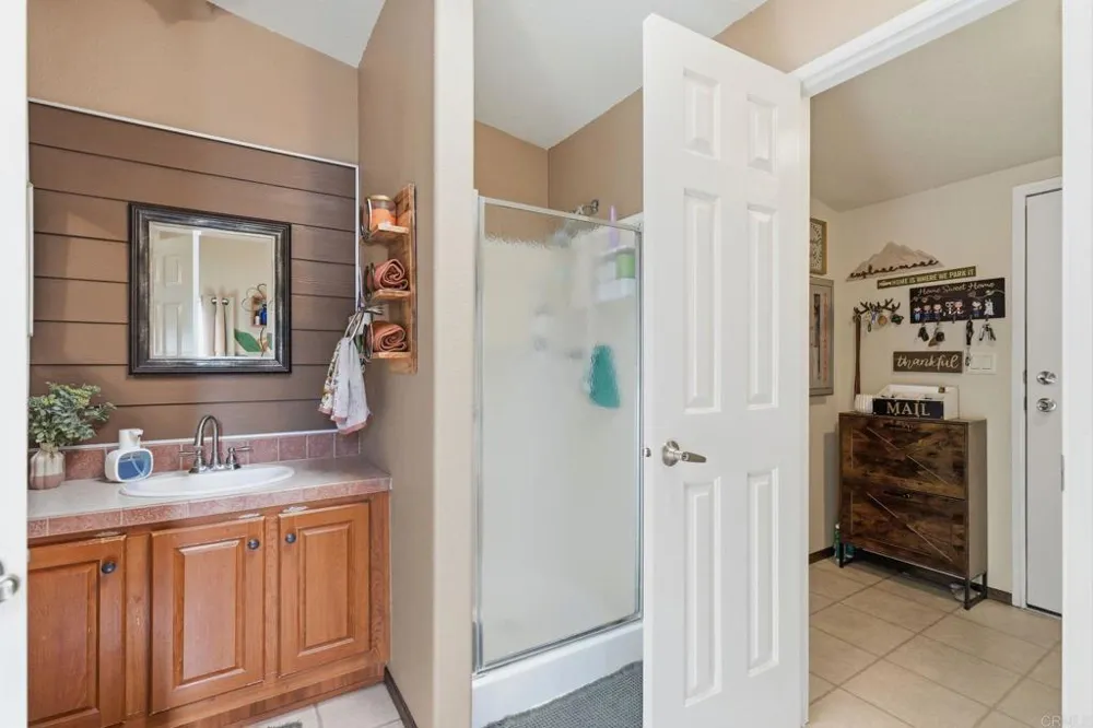 12044 Royal Road #SPC 99 El Cajon, CA 92021