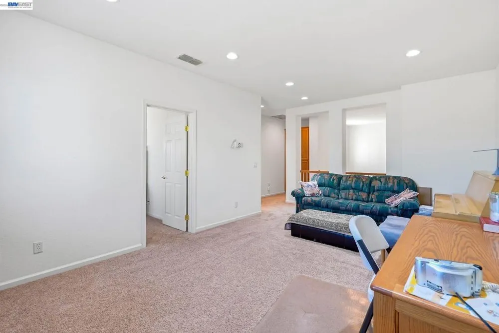 9569 Nicole Ln Elk Grove, CA 95758