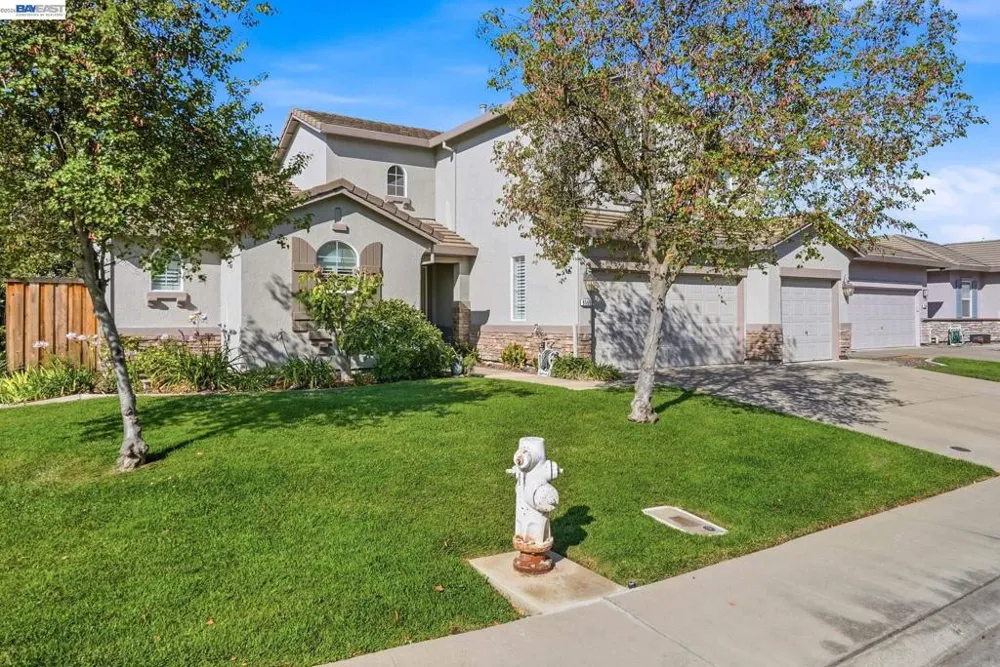 9569 Nicole Ln Elk Grove, CA 95758