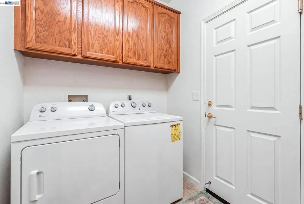 9569 Nicole Ln Elk Grove, CA 95758