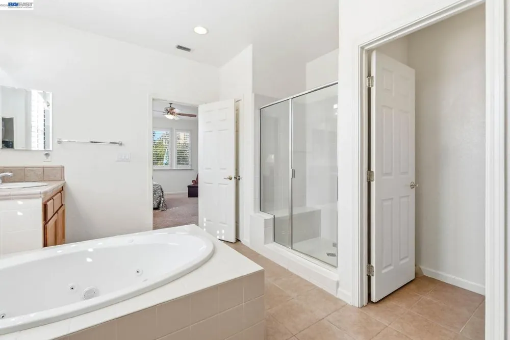9569 Nicole Ln Elk Grove, CA 95758
