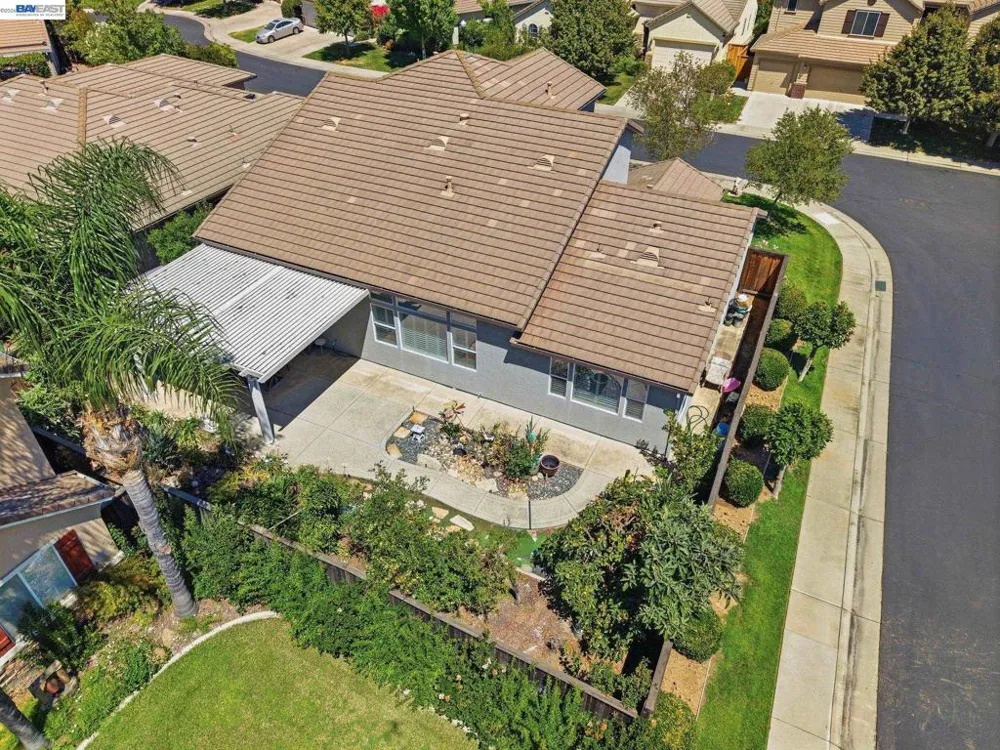 9569 Nicole Ln Elk Grove, CA 95758