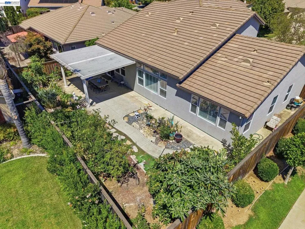 9569 Nicole Ln Elk Grove, CA 95758
