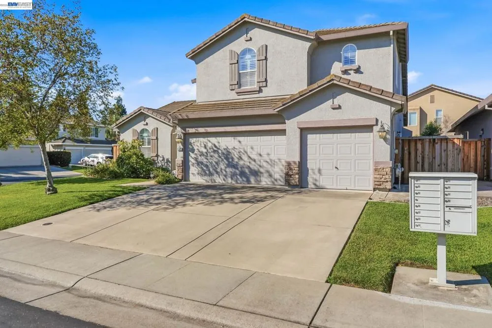 9569 Nicole Ln Elk Grove, CA 95758