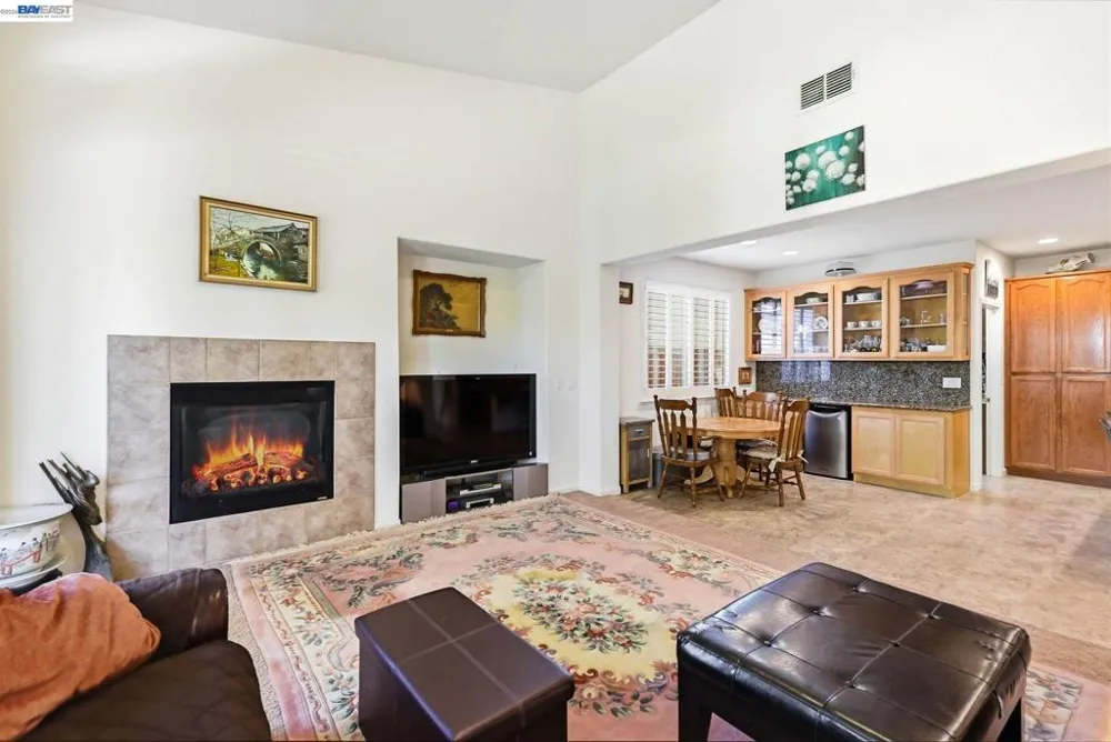 9569 Nicole Ln Elk Grove, CA 95758