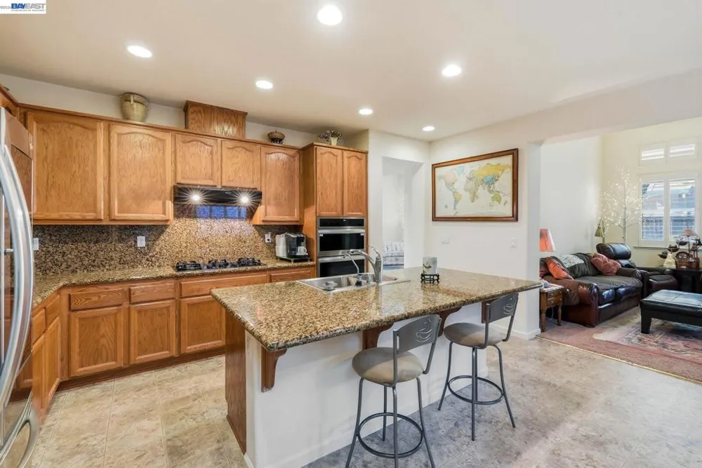 9569 Nicole Ln Elk Grove, CA 95758