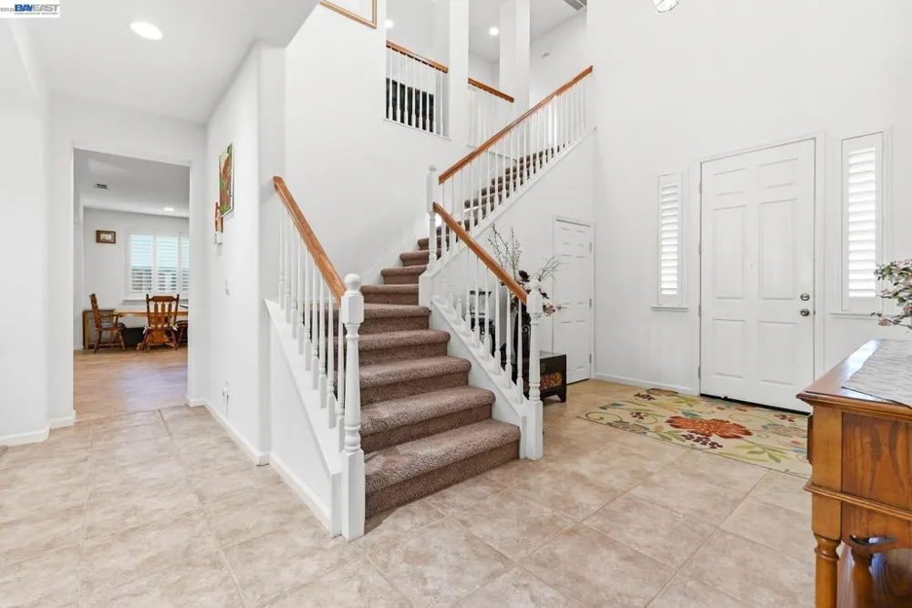 9569 Nicole Ln Elk Grove, CA 95758