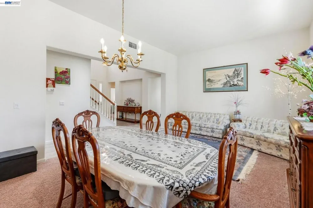 9569 Nicole Ln Elk Grove, CA 95758