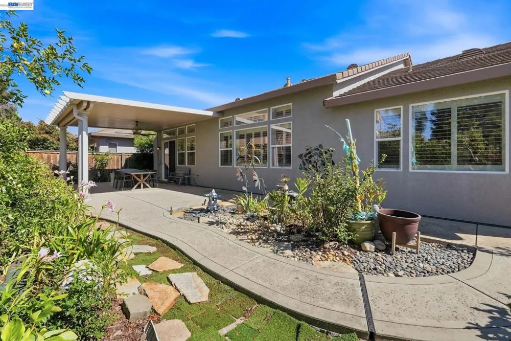 9569 Nicole Ln Elk Grove, CA 95758