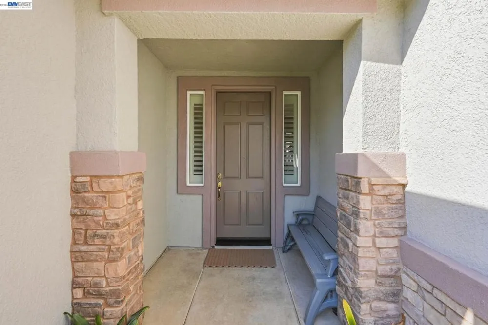 9569 Nicole Ln Elk Grove, CA 95758
