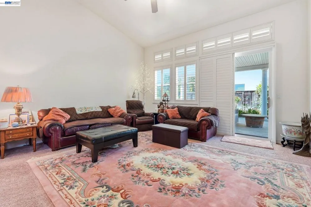 9569 Nicole Ln Elk Grove, CA 95758