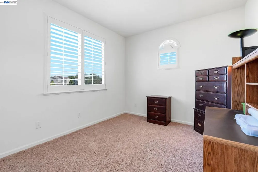9569 Nicole Ln Elk Grove, CA 95758
