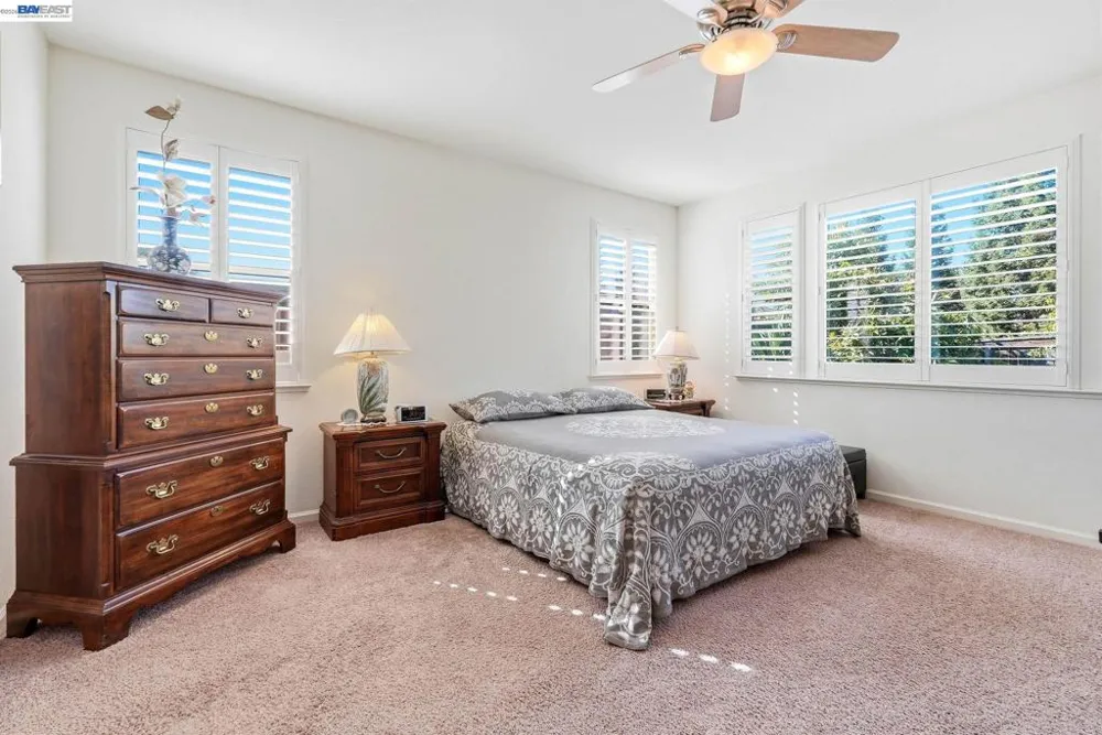 9569 Nicole Ln Elk Grove, CA 95758