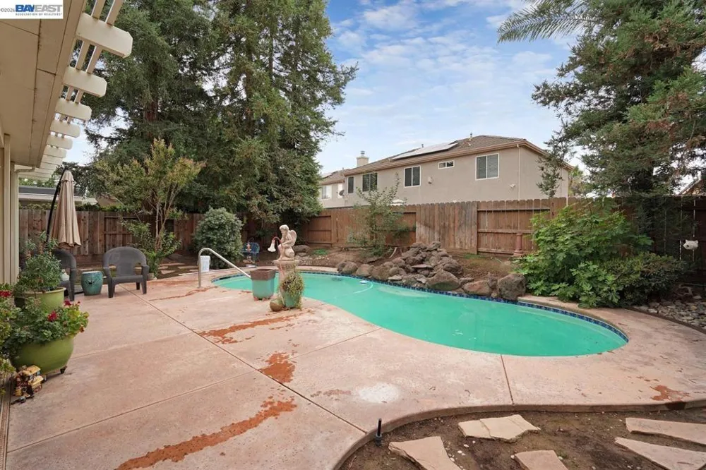 549 Glenbriar Cir Tracy, CA 95377