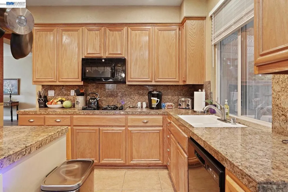 549 Glenbriar Cir Tracy, CA 95377