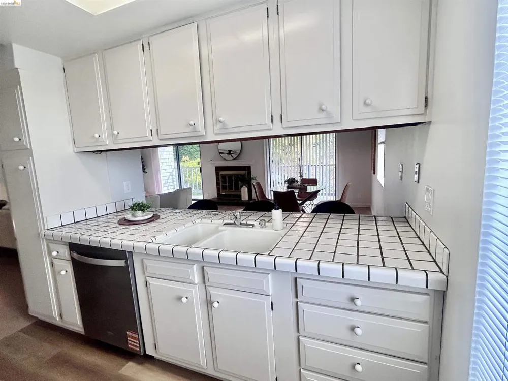 9 Quail Hill Ln Richmond, CA 94803
