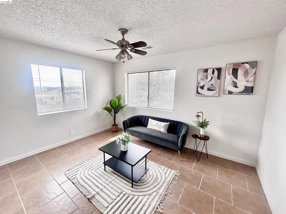 9 Quail Hill Ln Richmond, CA 94803