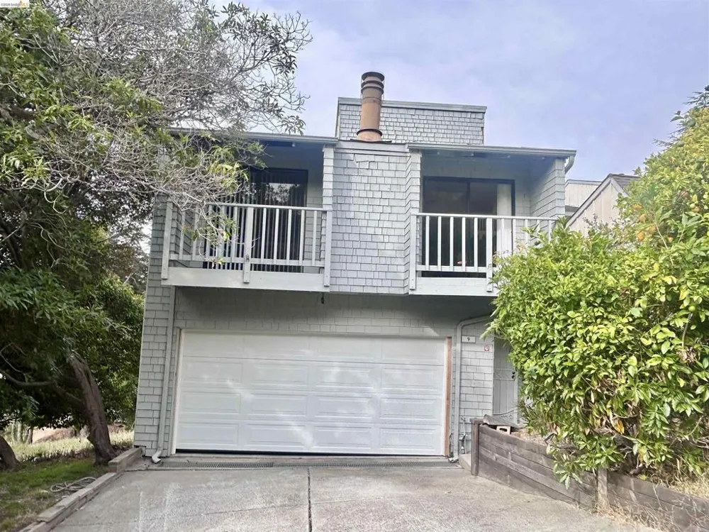 9 Quail Hill Ln Richmond, CA 94803