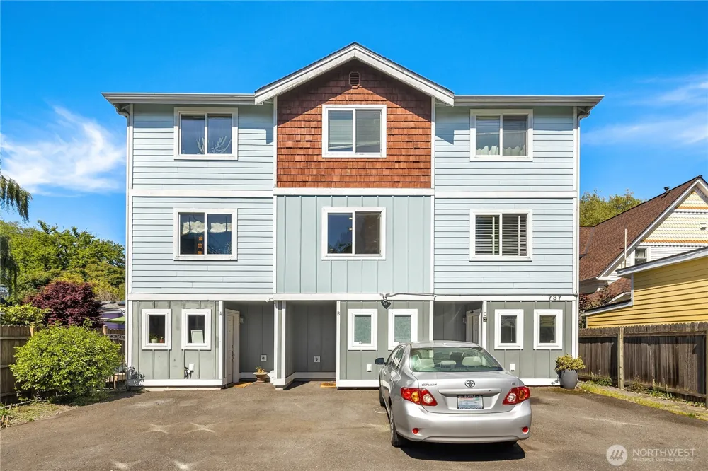 737 S Homer Street #B Seattle, WA 98108