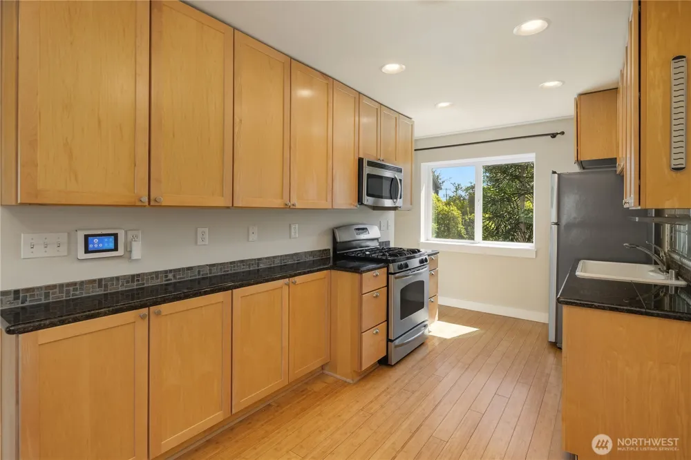 737 S Homer Street #B Seattle, WA 98108