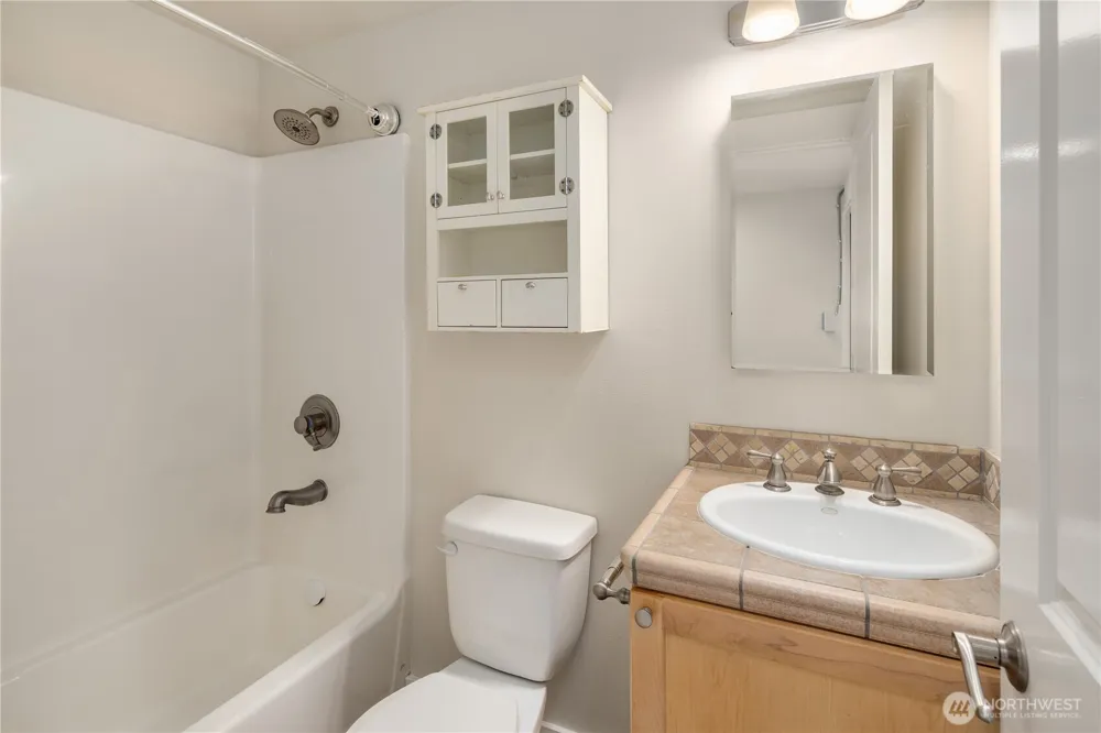 737 S Homer Street #B Seattle, WA 98108