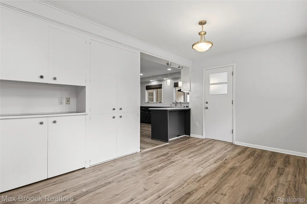 3988 Lakeland Lane Bloomfield Hills City, MI 48302