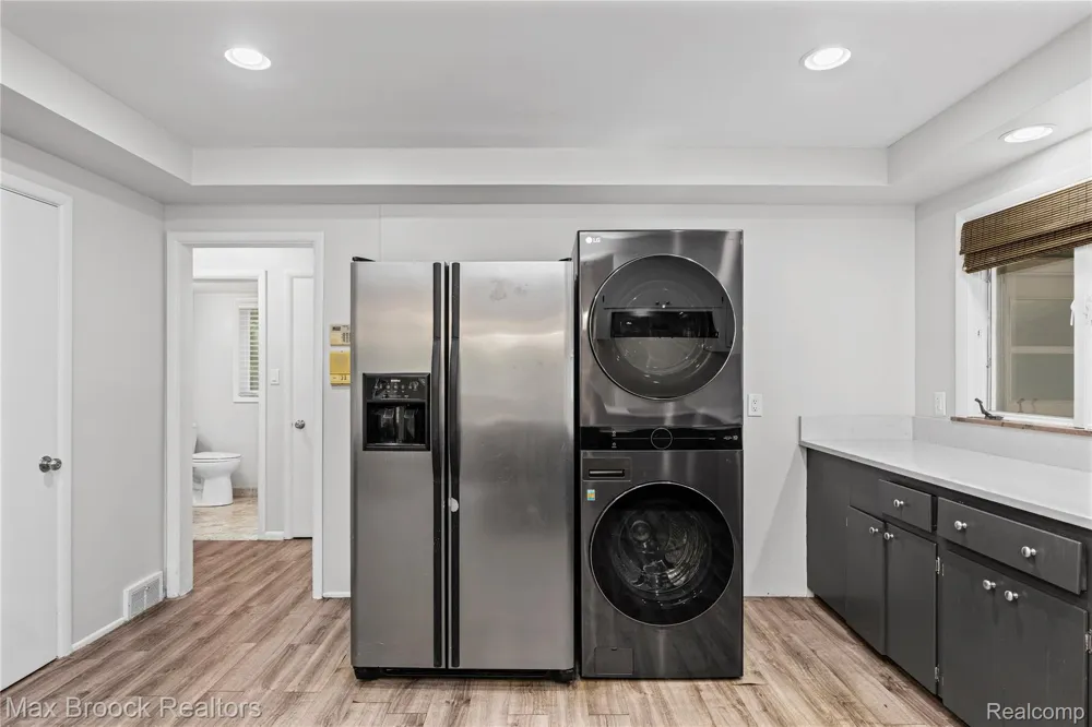 3988 Lakeland Lane Bloomfield Hills City, MI 48302