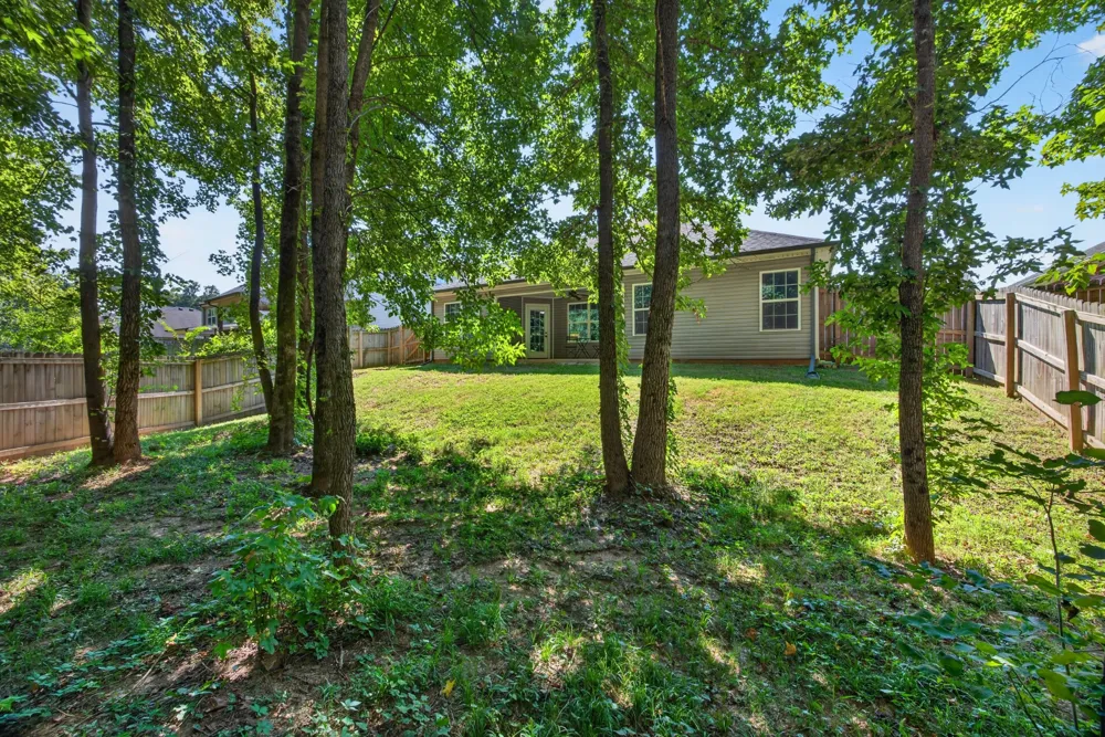 1388 Freedom Dr Clarksville, TN 37042