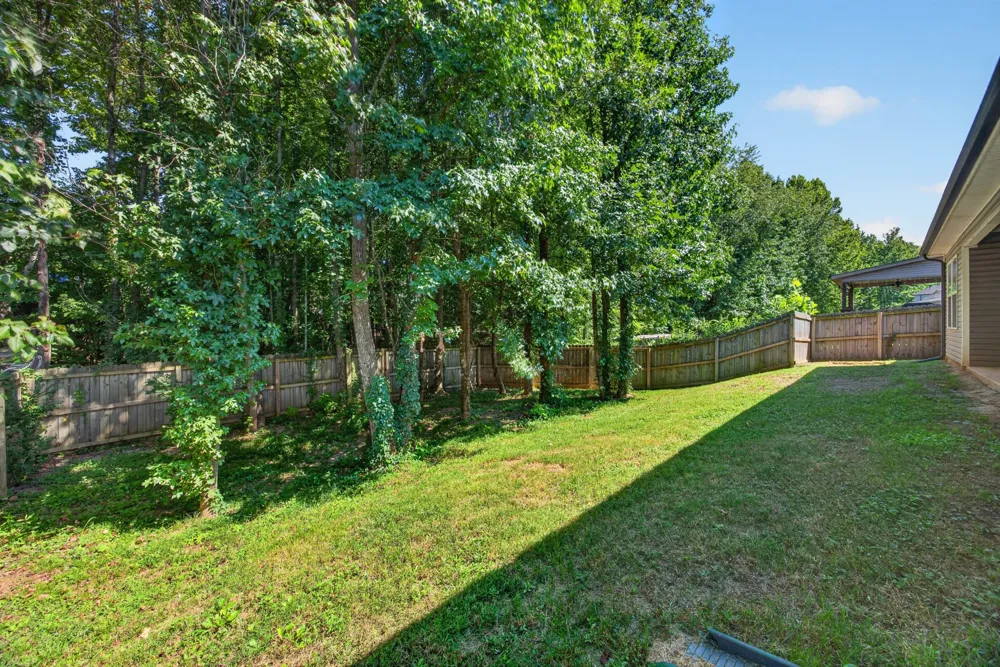 1388 Freedom Dr Clarksville, TN 37042