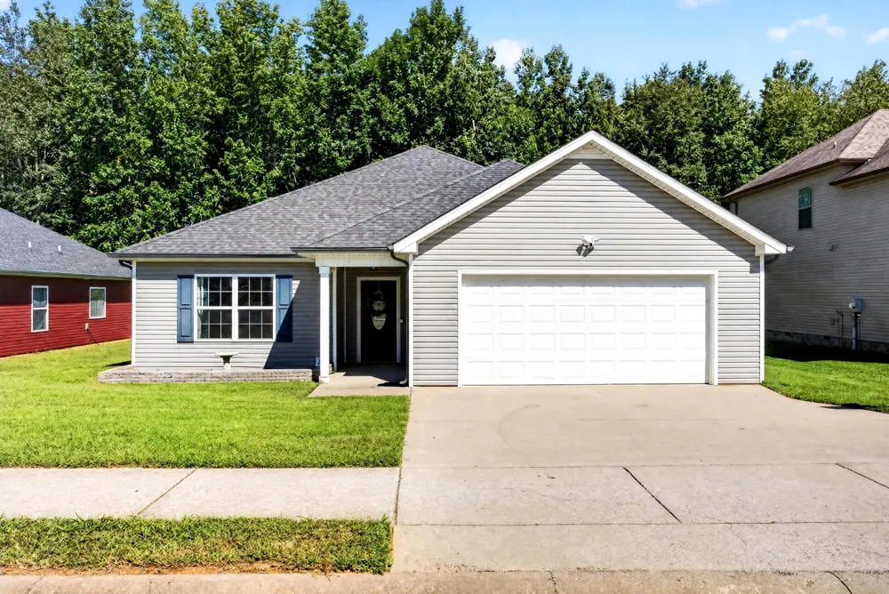 1388 Freedom Dr Clarksville, TN 37042