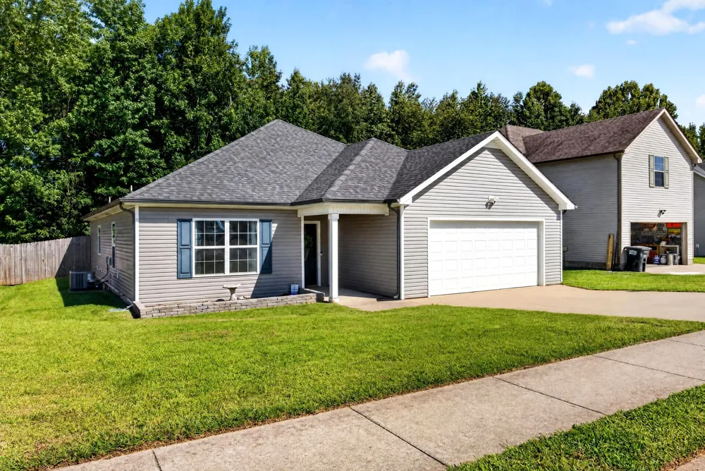 1388 Freedom Dr Clarksville, TN 37042