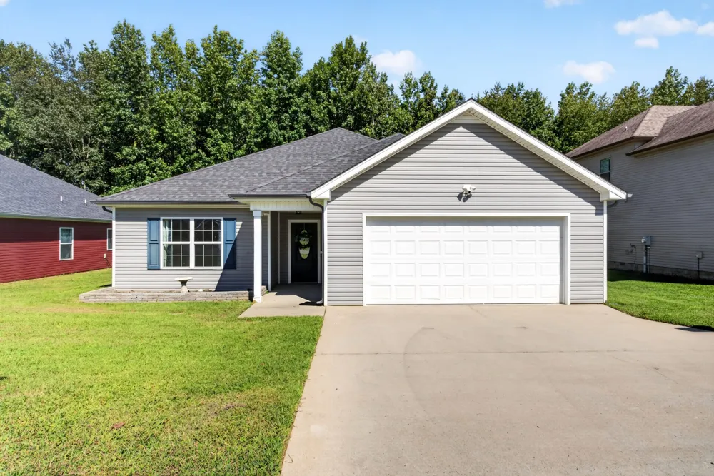 1388 Freedom Dr Clarksville, TN 37042
