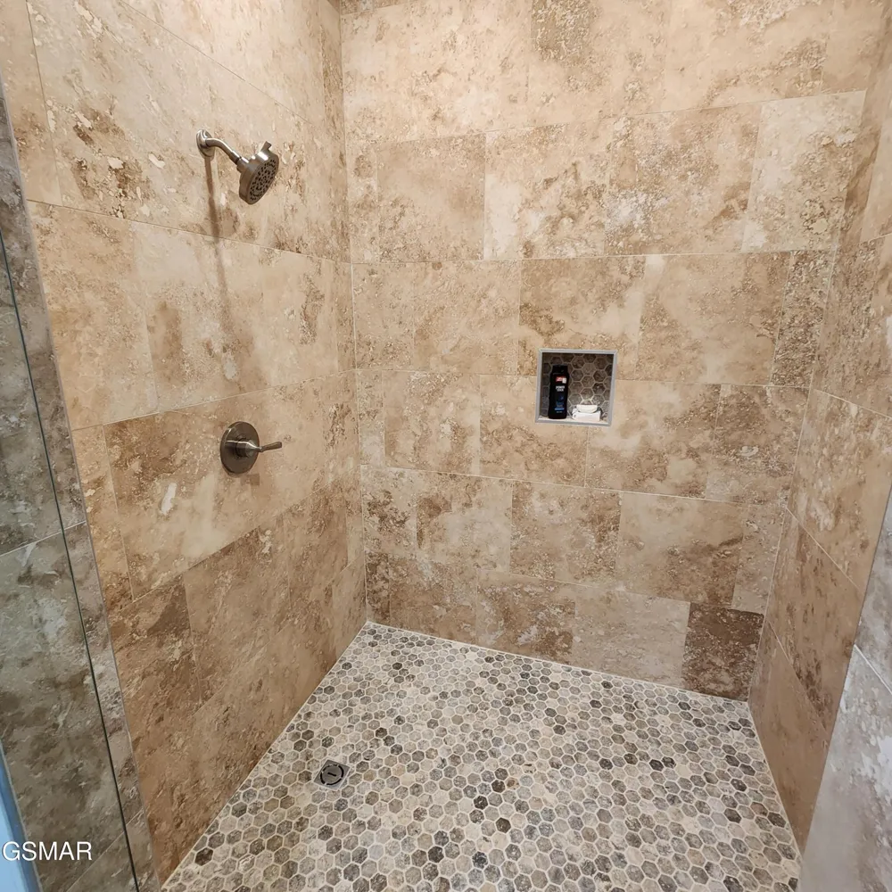 799 Penelope Lane Sevierville, TN 37876