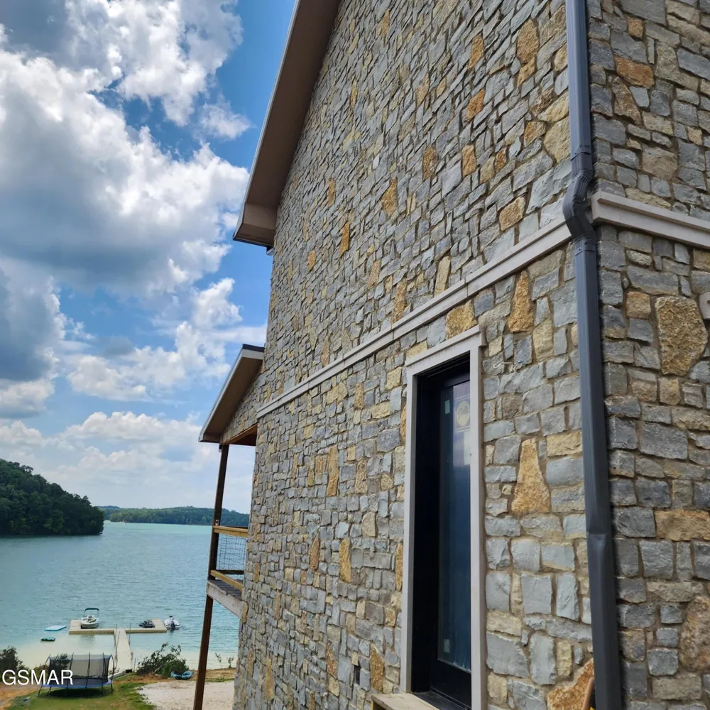 799 Penelope Lane Sevierville, TN 37876