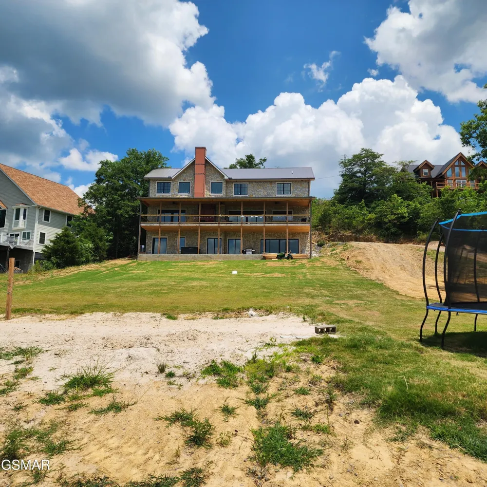 799 Penelope Lane Sevierville, TN 37876