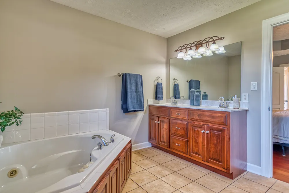 203 Cambridge Station Rd Franklin, KY 42134