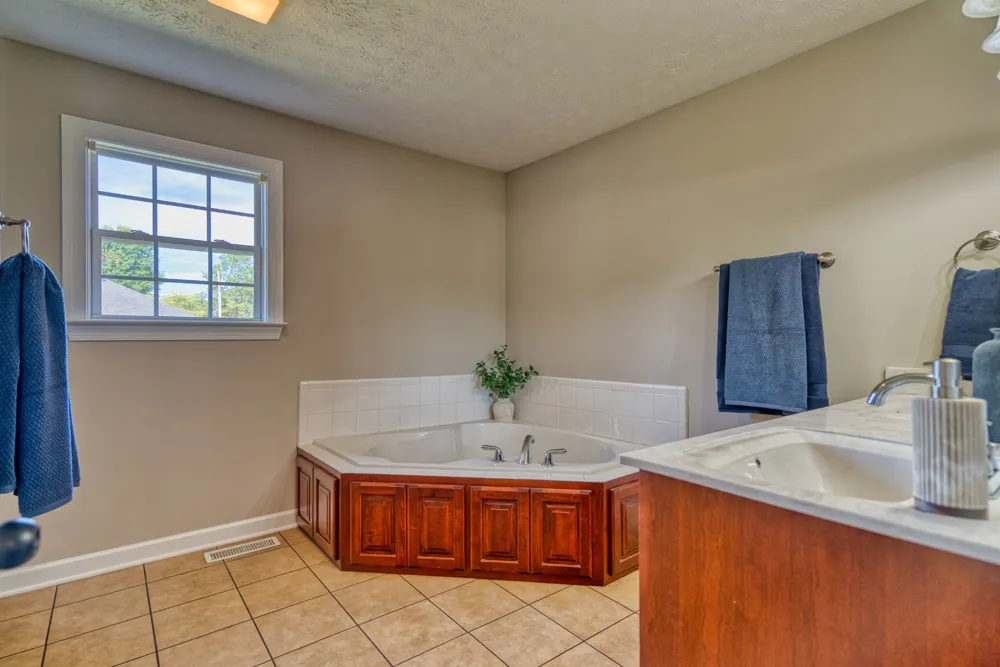 203 Cambridge Station Rd Franklin, KY 42134