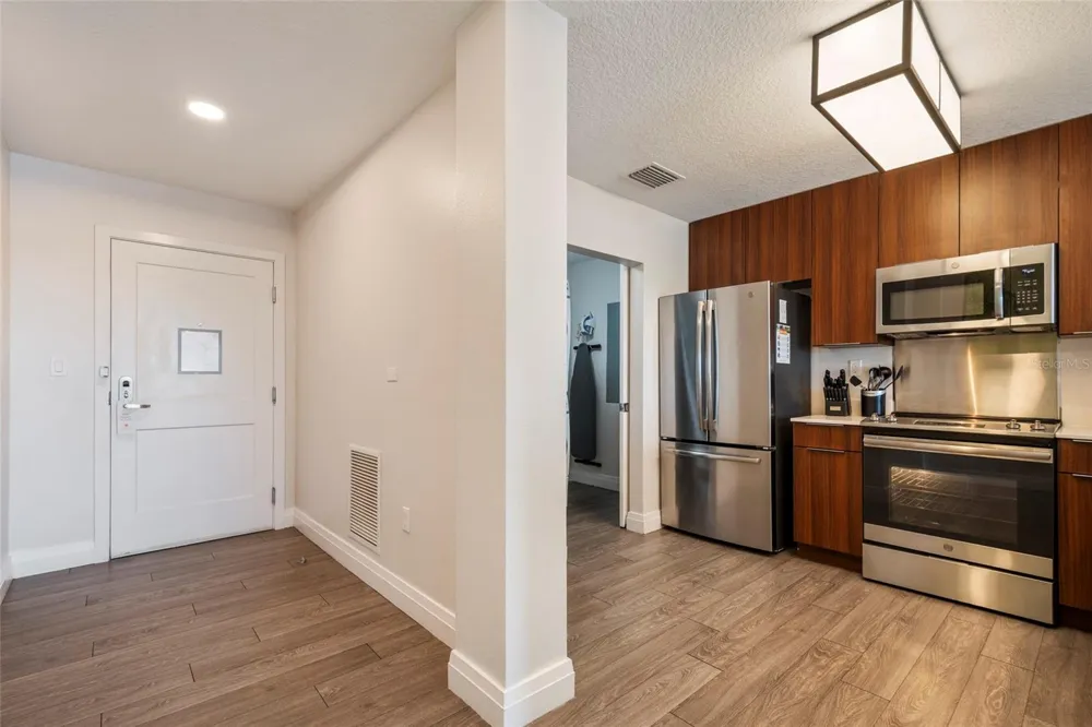 14501 GROVE RESORT AVENUE #2542 Winter Garden, FL 34787