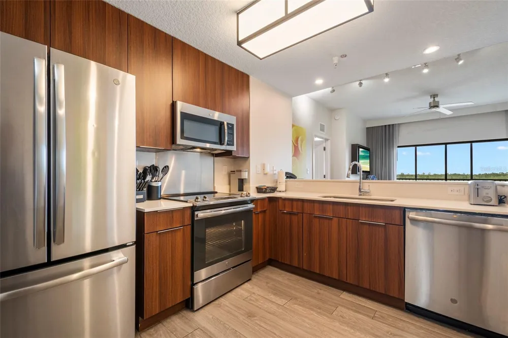 14501 GROVE RESORT AVENUE #2542 Winter Garden, FL 34787