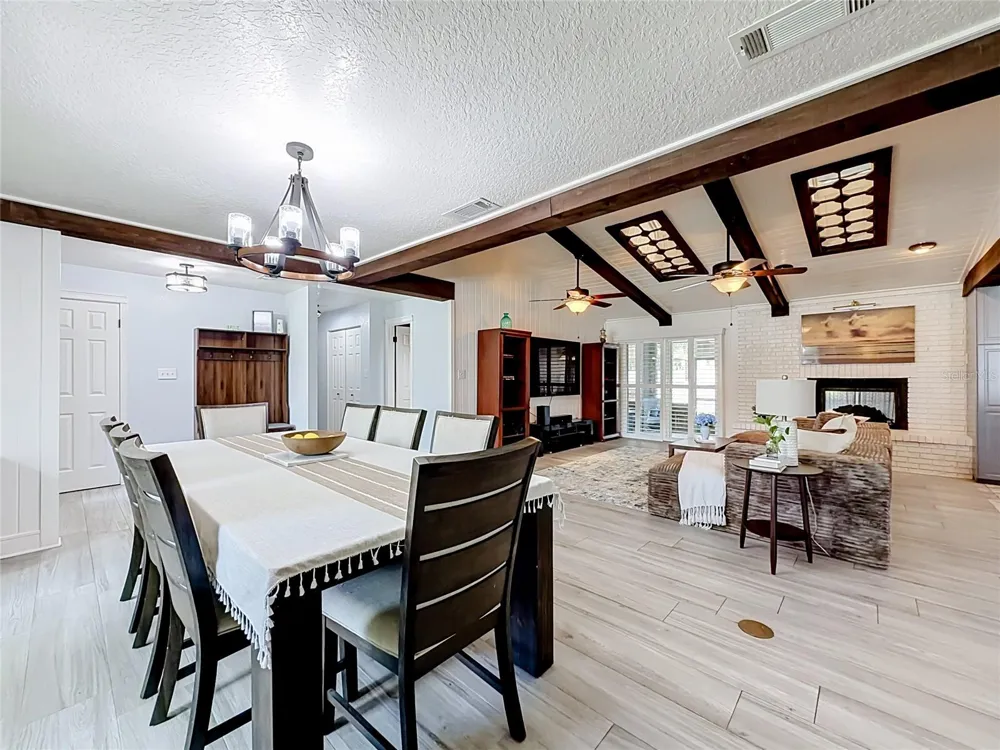 4627 CANARY STREET Orlando, FL 32812