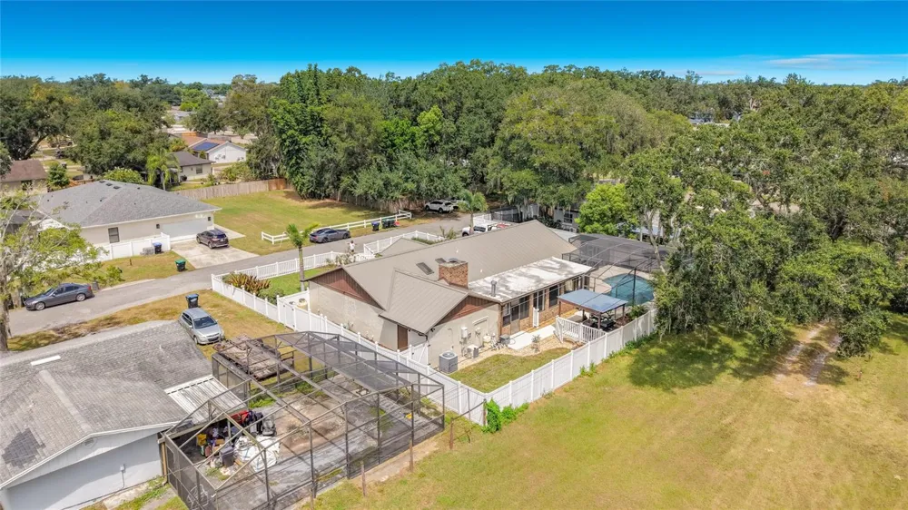 4627 CANARY STREET Orlando, FL 32812
