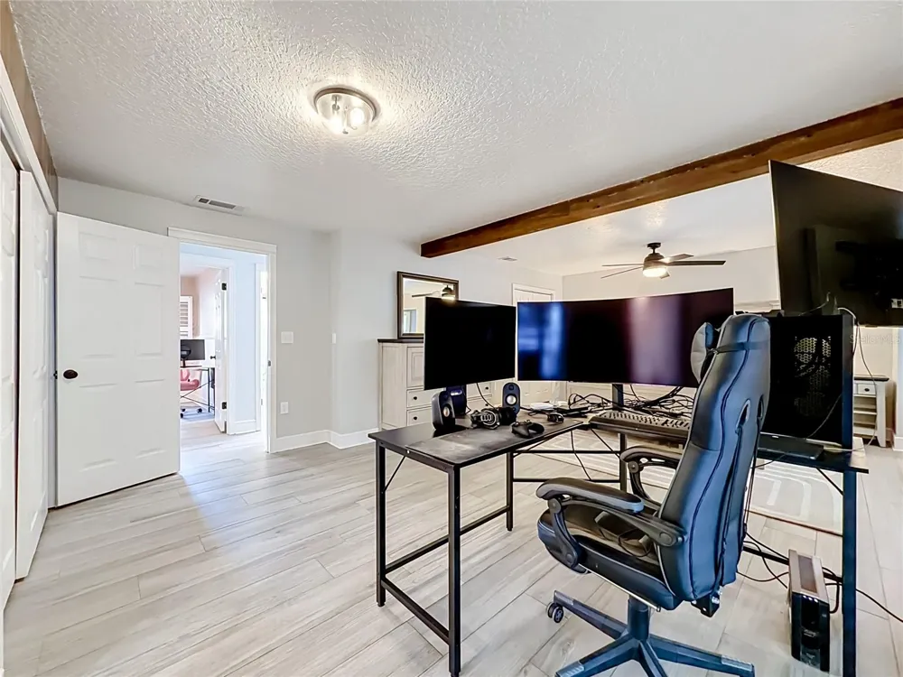 4627 CANARY STREET Orlando, FL 32812