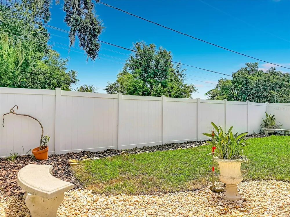 4627 CANARY STREET Orlando, FL 32812